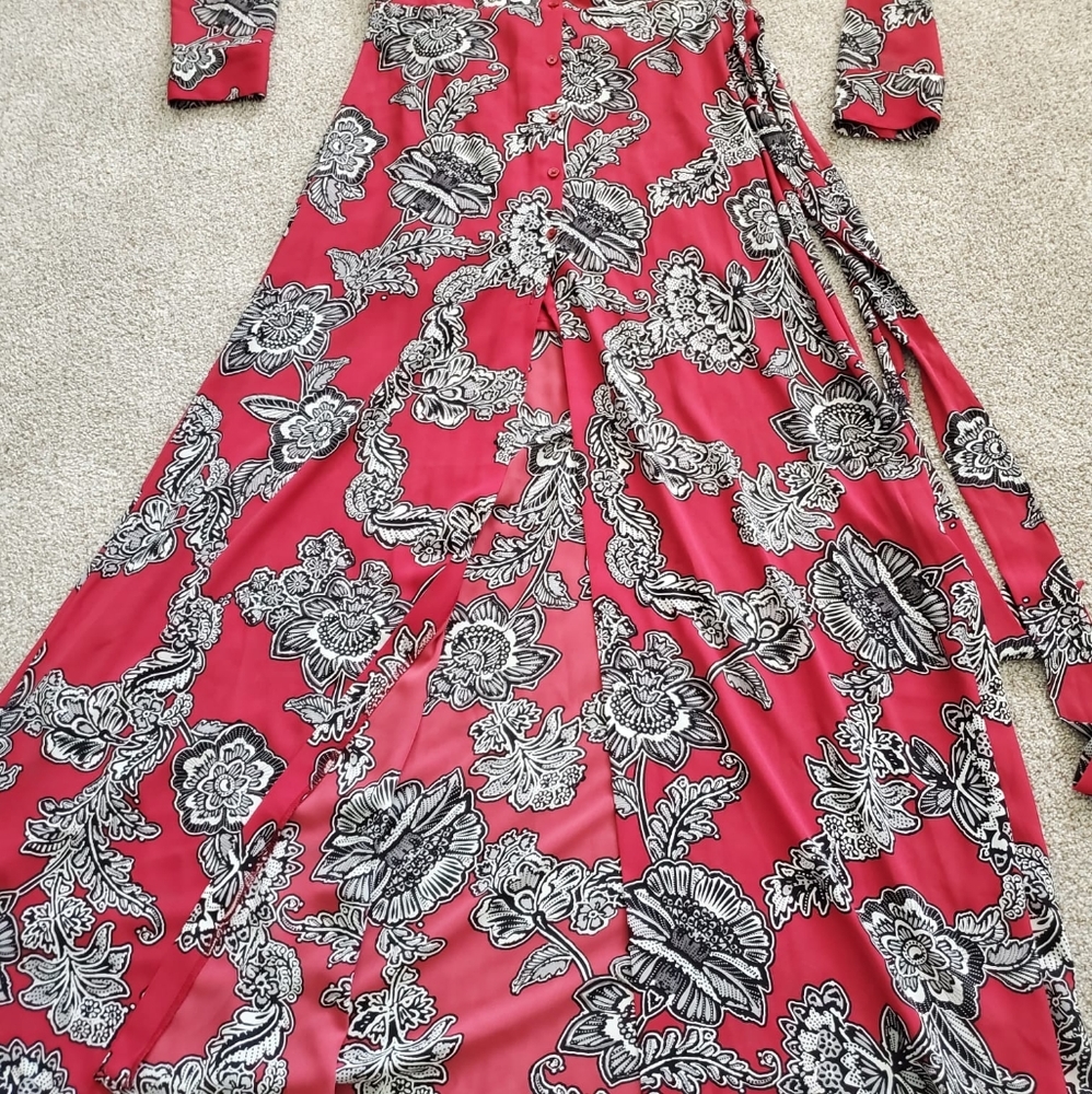 Express dress with slit - Picture 2 of 5